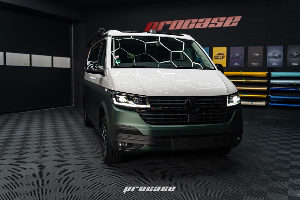 VW Bus T7